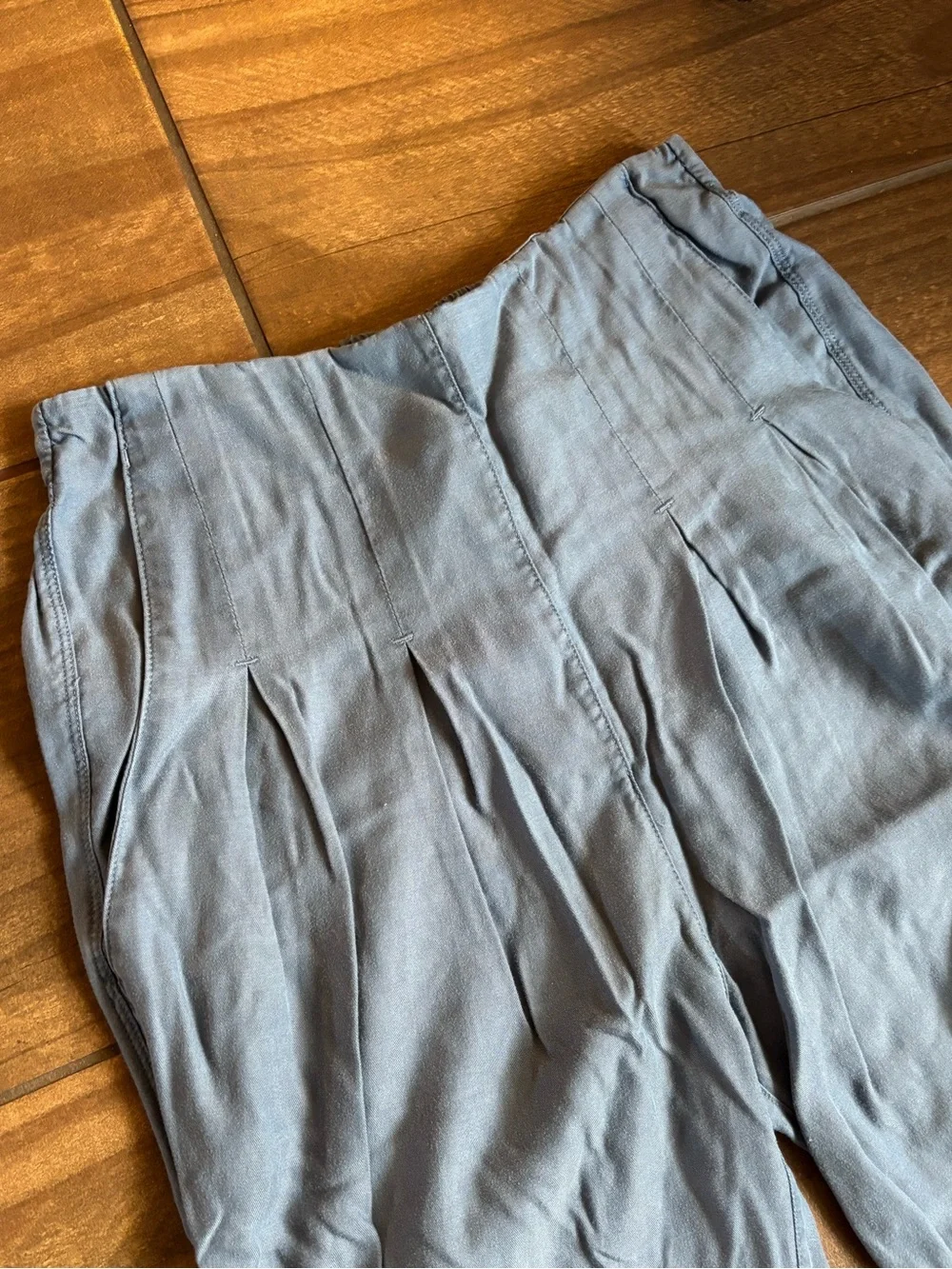 Lululemon Pleated Wide Leg Pants Blue Gray Tencel Size 4